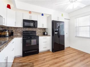 800 SW 125th Way APT 402, Pembroke Pines, FL 33027