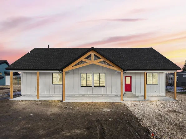 32 N 2nd St E, Paris, ID 83261