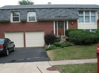 1467 Meegan Way, Elk Grove Village, IL 60007