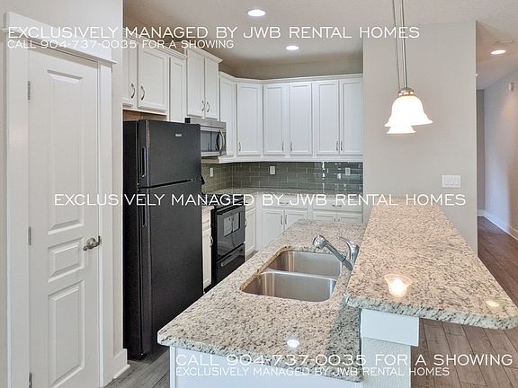 5th image of 629 2nd Ave S