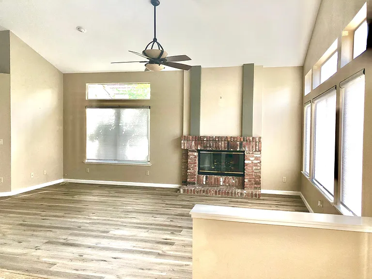 104 Blencowe Ct — Photo 7