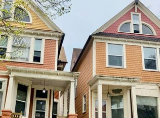 1922 N Oakland Ave, Milwaukee, WI 53202