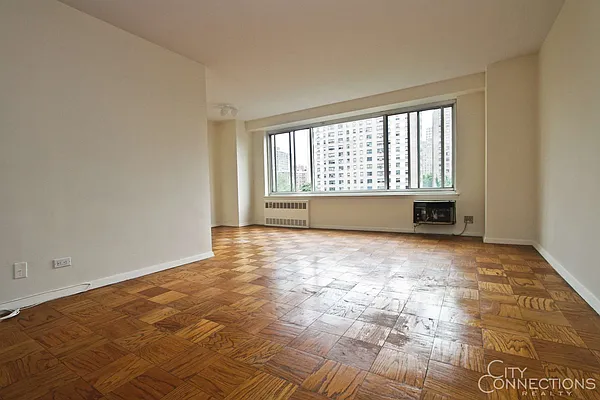 Rented by City Connections Realty | media 12