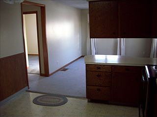 5th image of 140 1st Ave
