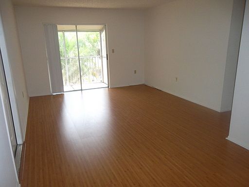 3rd image of 5400 26th St W APT E85