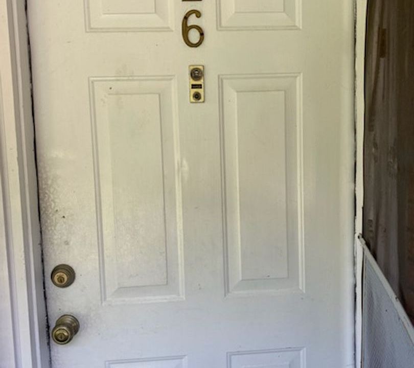 1st image of 1681 Veterans Ave #26
