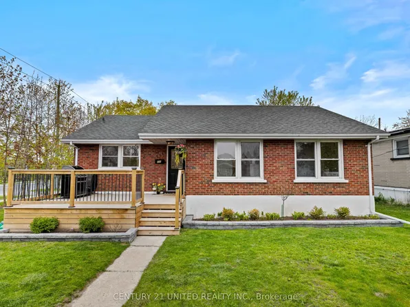605 Harold Dr, Peterborough, ON K9J 3X9