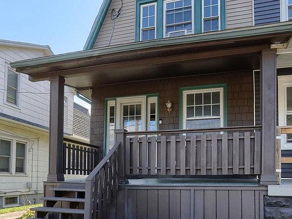 2nd image of 12 Poplar St