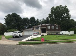 2 Lisa Ln, Cherry Hill, NJ 08003