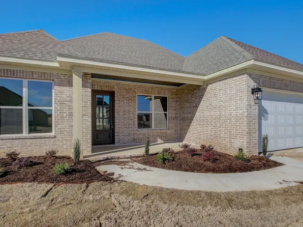 106 Corniche Ln, Maumelle, AR 72113