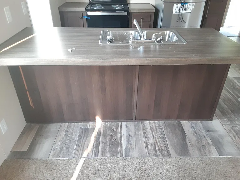 108 Main St SW — Photo 5