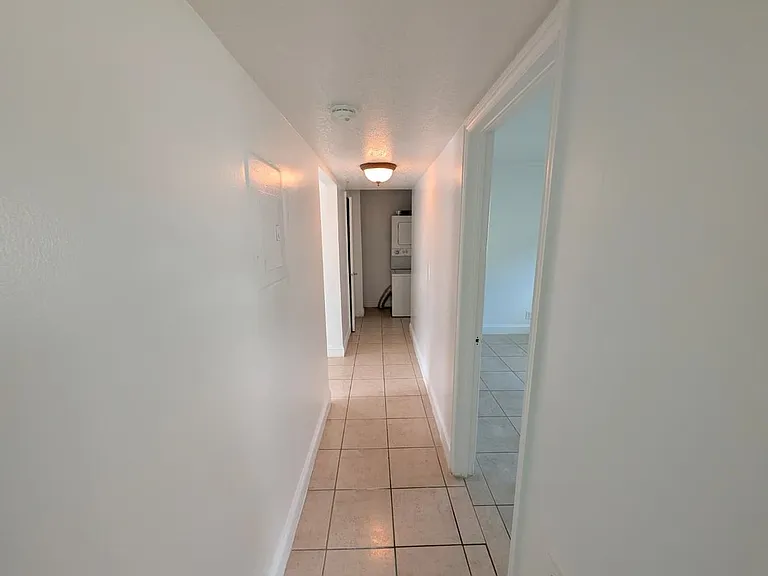 817 Lighthouse Dr #B — Photo 4