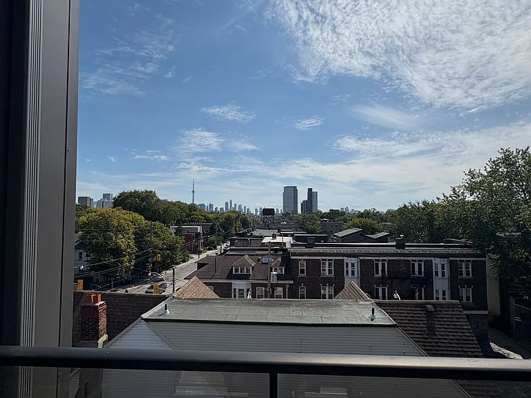 1000 Bathurst St #402 — Photo 9