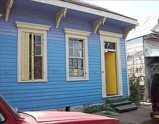 1st image of 805 France St