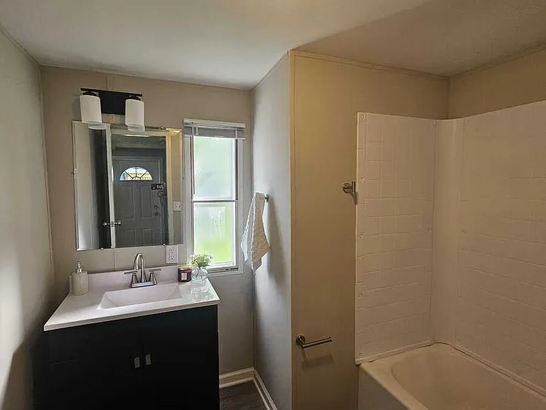 2737 W Washington Ctr #287 — Photo 5