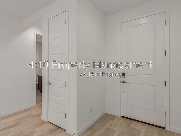 2222 E Palmdale Ln — Photo 13