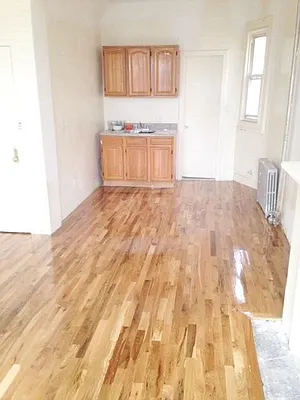 Rented by Zeetex Realty Corp | media 27