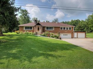 37109 Giles Rd, Grafton, OH 44044