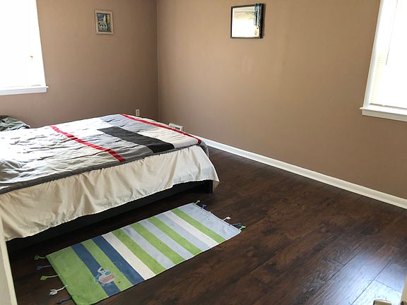 5th image of 10021 Jeanes St