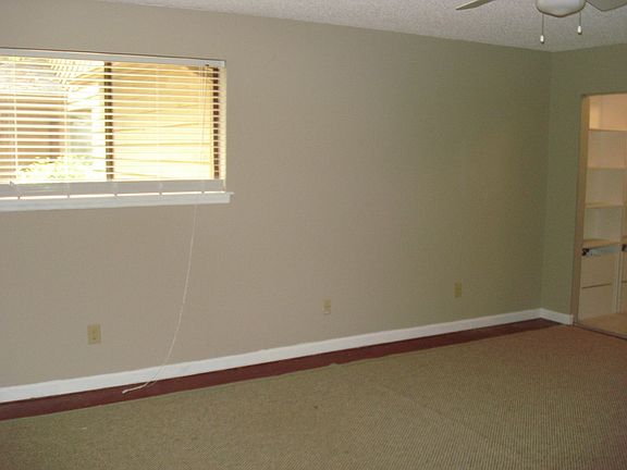 5th image of 846 Bonnie Glen Dr SE #846