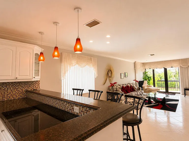 13640 Coconut Palm Ct #B — Photo 6