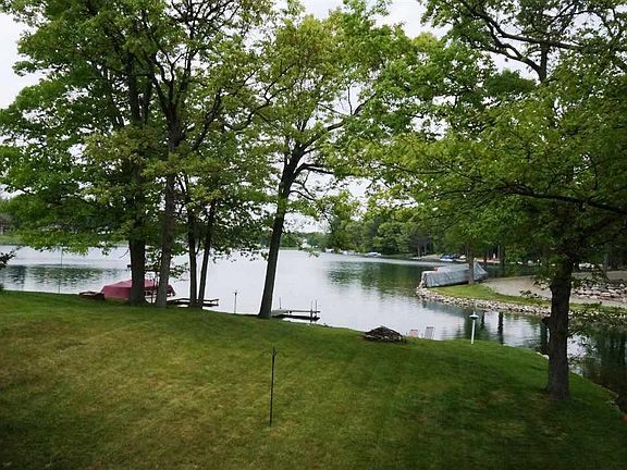 4th image of 11198 Oakwood Dr
