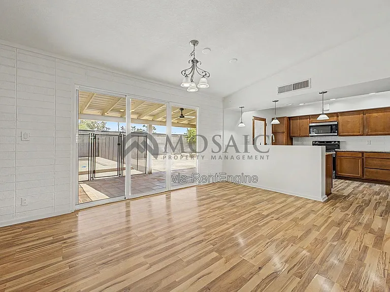 3333 E Medlock Dr — Photo 12