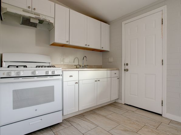 212 E Jones Ave APT 2