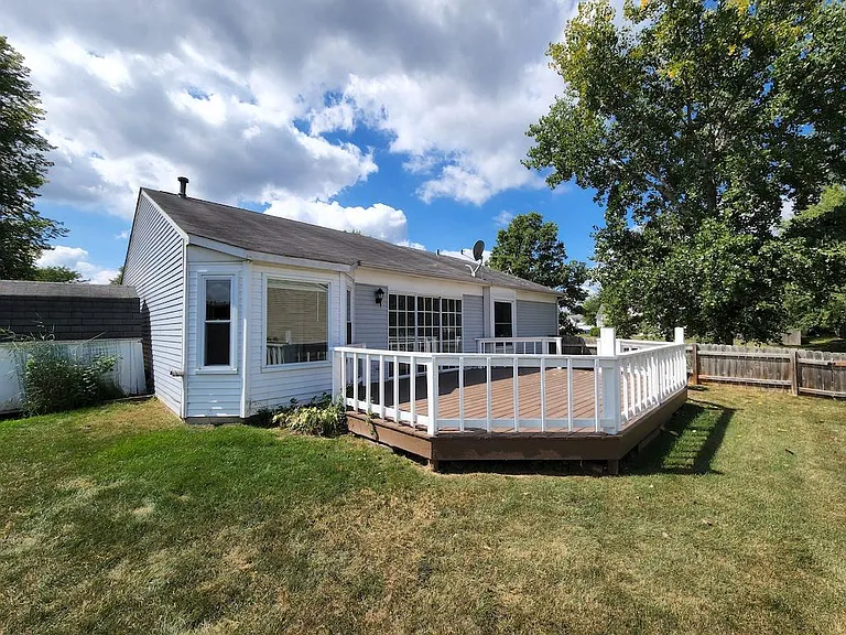 3235 Blaine Ct E — Photo 15