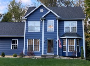 715 Kensington Dr, Niles, MI
