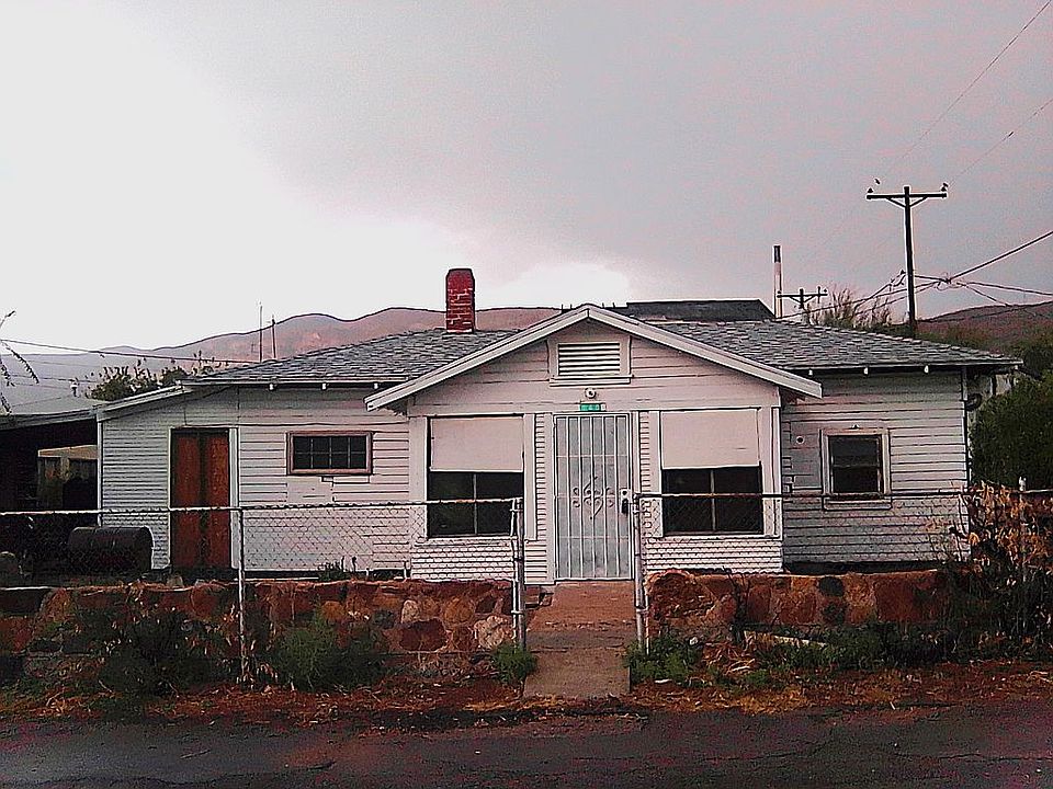 1st image of 145 E 1st Ave