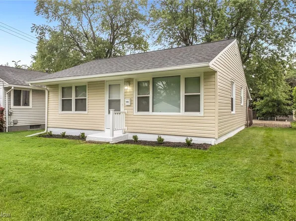 180 Glenn St, Barberton, OH 44203