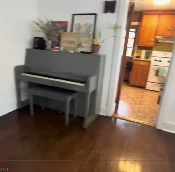 1 bed, 1.5 bath, 1800 sqft, $1,200 — Photo 4
