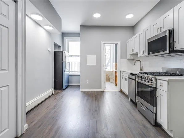 402 Grand Street image 1 of 20