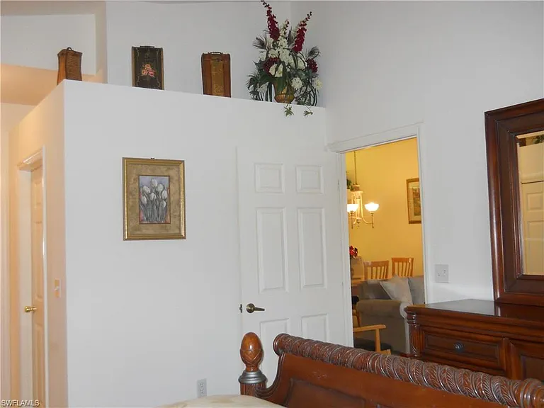 500 Robin Hood Cir #202 — Photo 12
