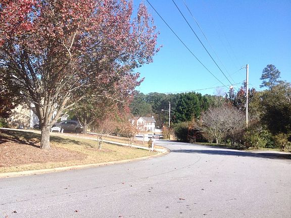 4th image of 770 Harbins Cove Dr