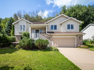 5425 Nicklaus Dr NW, Rochester, MN 55901