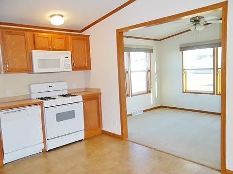 2nd image of 2066 Spruce Way