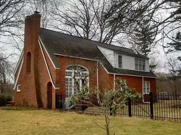 1328 E Fairview Ave, South Bend, IN 46614