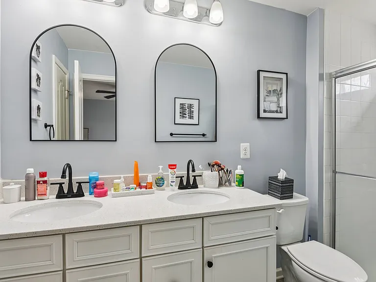 1306 Hawk Hollow Dr — Photo 25
