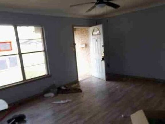 Additional Living Room