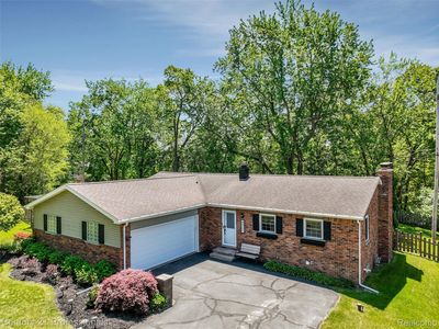 4921 Huron Dr, Clarkston, MI, 48348