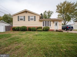 232 Somerset Rd, Deptford, NJ 08096