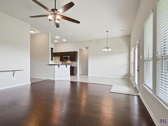 2nd image of 15562 Timberstone Dr