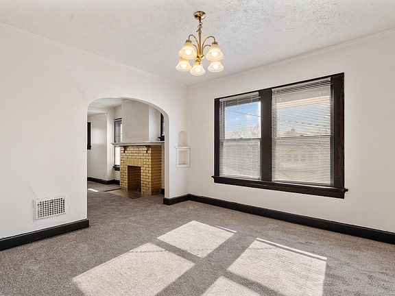 4th image of 603 Rockford Ave #4