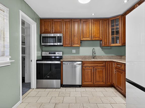5th image of 4713 Clintwood Dr