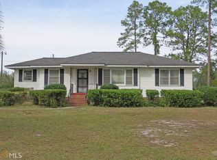 11 E Bruce St, Mc Rae Helena, GA 31055