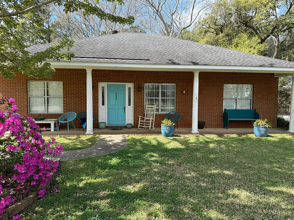 1st image of 20795 Lowry Dr