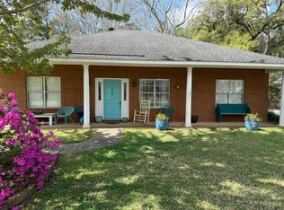 20795 Lowry Dr, Fairhope, AL 36532