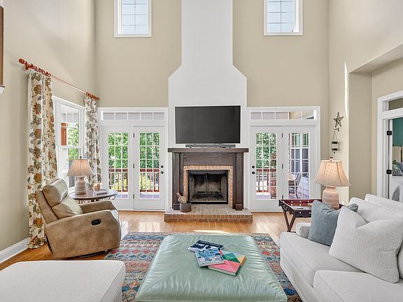 2nd image of 157 Giles Ln